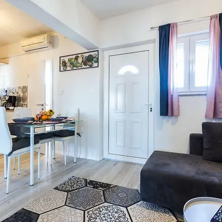 Mazijini Dvori زادار