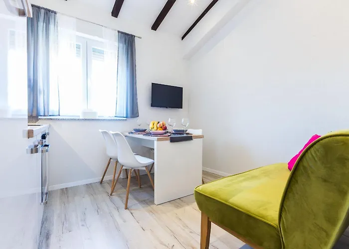 Lägenhet Mazijini Dvori *