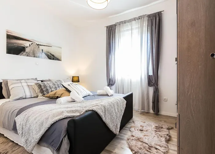 Mazijini Dvori Lägenhet